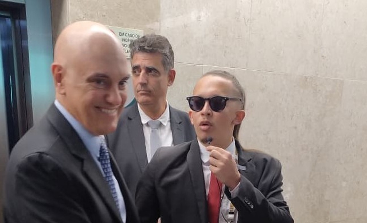 'Para me defender nos EUA': Moraes faz piada em encontro no STF com influencer 'advogado de Moraes'