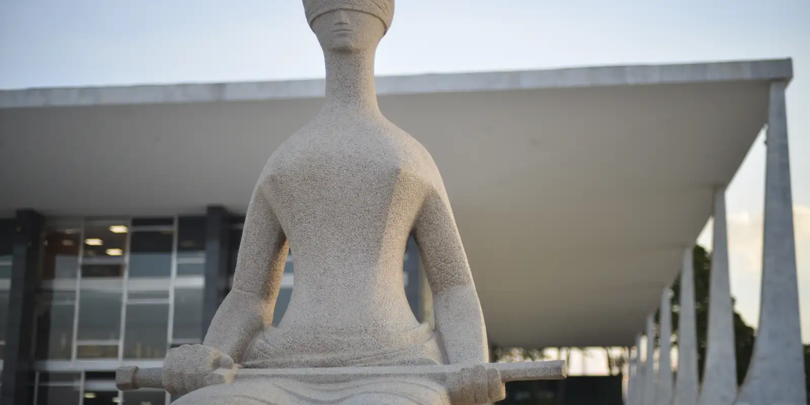 Magistrados solicitam adiamento da aplicação de novas regras sobre penduricalhos