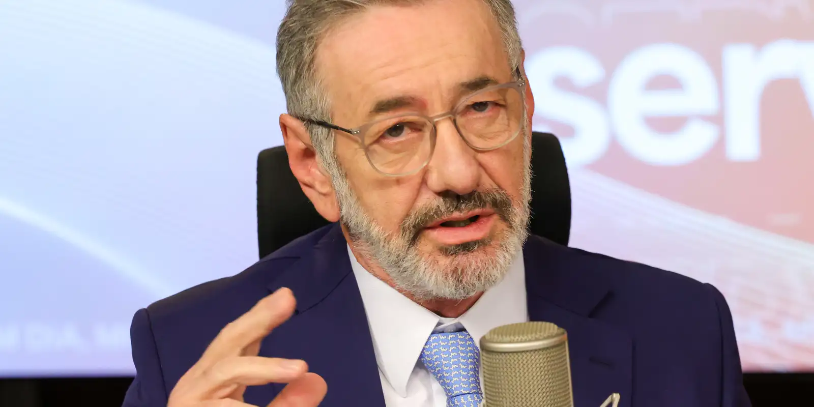 Ministro afirma que o Brasil visa mais que exportar minerais estratégicos