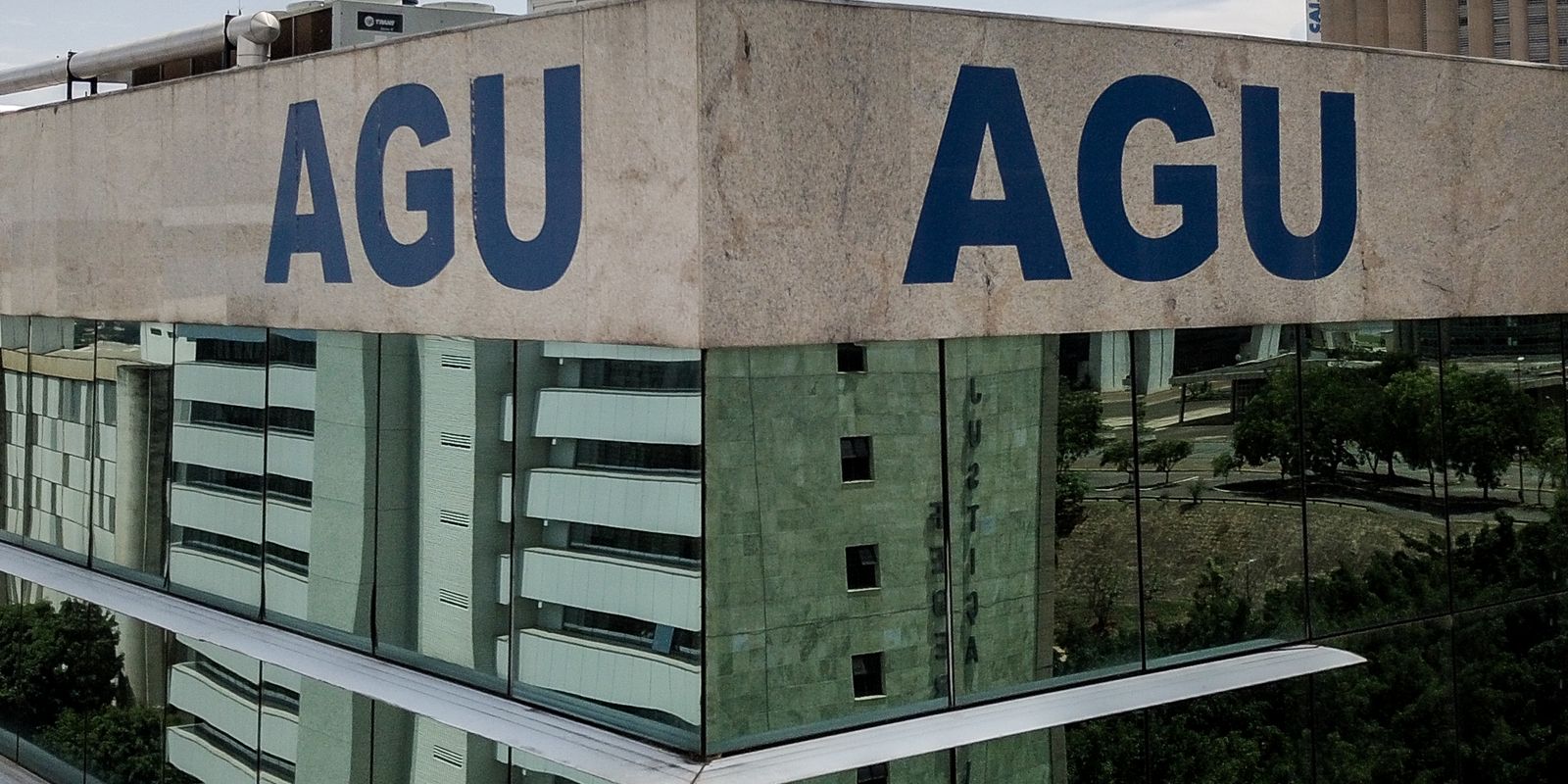 AGU afirma inconstitucionalidade da lei da dosimetria ao STF