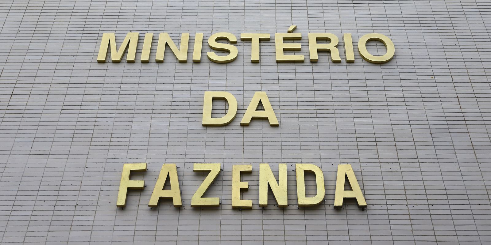 CMN adia restrição ambiental no crédito rural para 2027