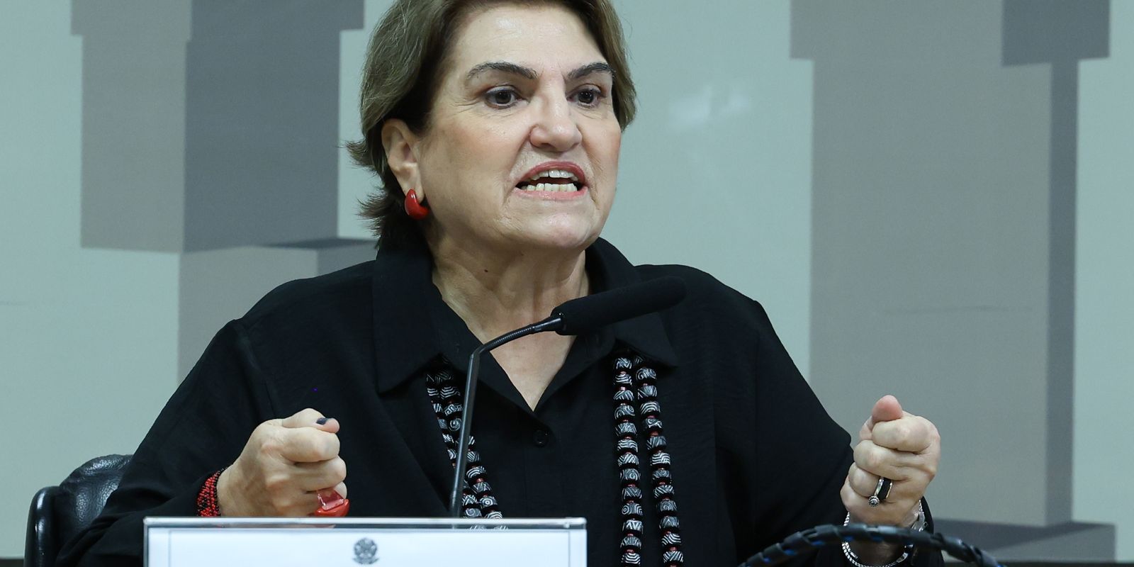 Ministra afirma que o fim da escala 6x1 amplia o acesso das mulheres ao mercado de trabalho