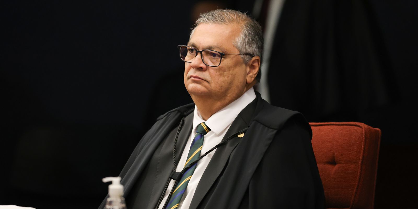 Ministro Flávio Dino inicia investigação sobre repasses a produtora de filme de Bolsonaro
