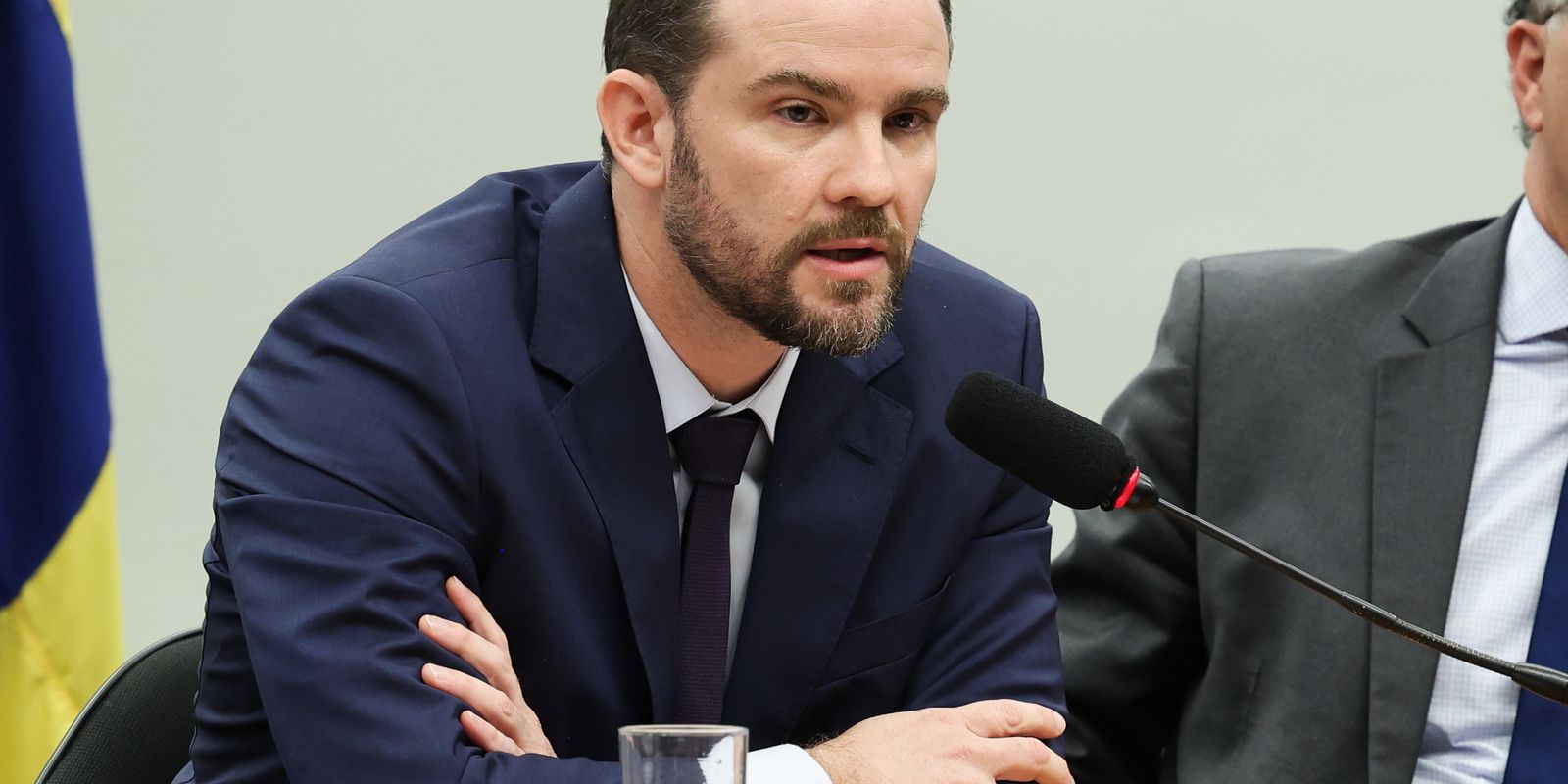 Durigan parte para a França com pauta do G7 e reuniões estratégicas