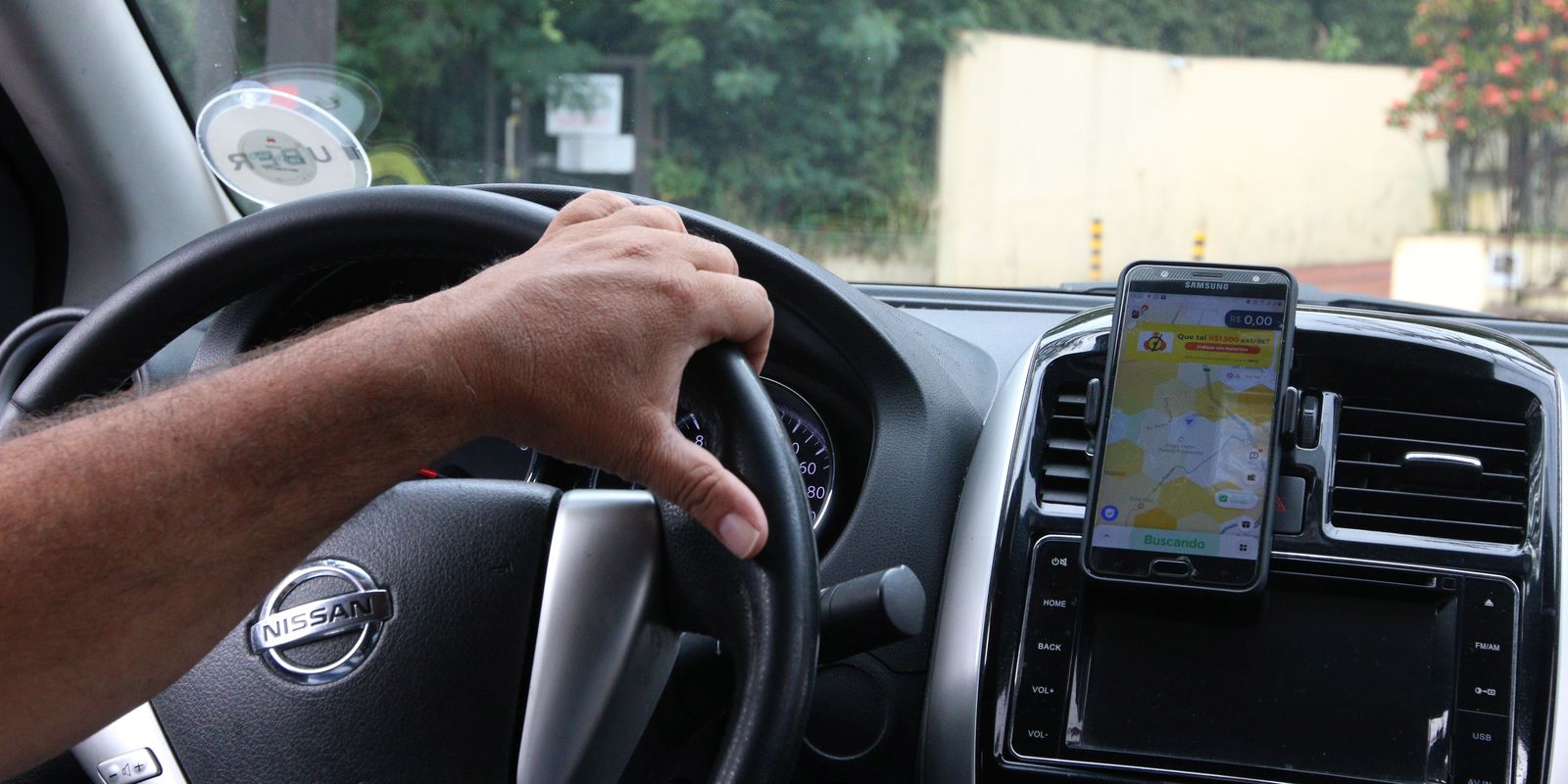 Saiba como funciona o programa Move Aplicativos voltado a motoristas e taxistas