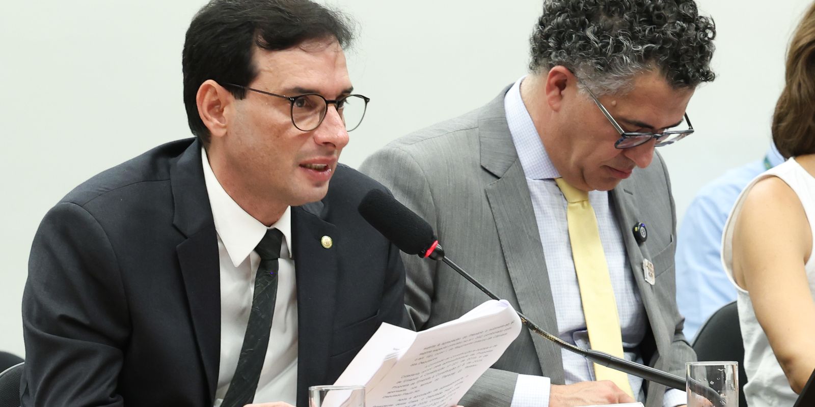 Relator sugere fim da escala 6x1 com um dia de descanso preferencialmente aos domingos