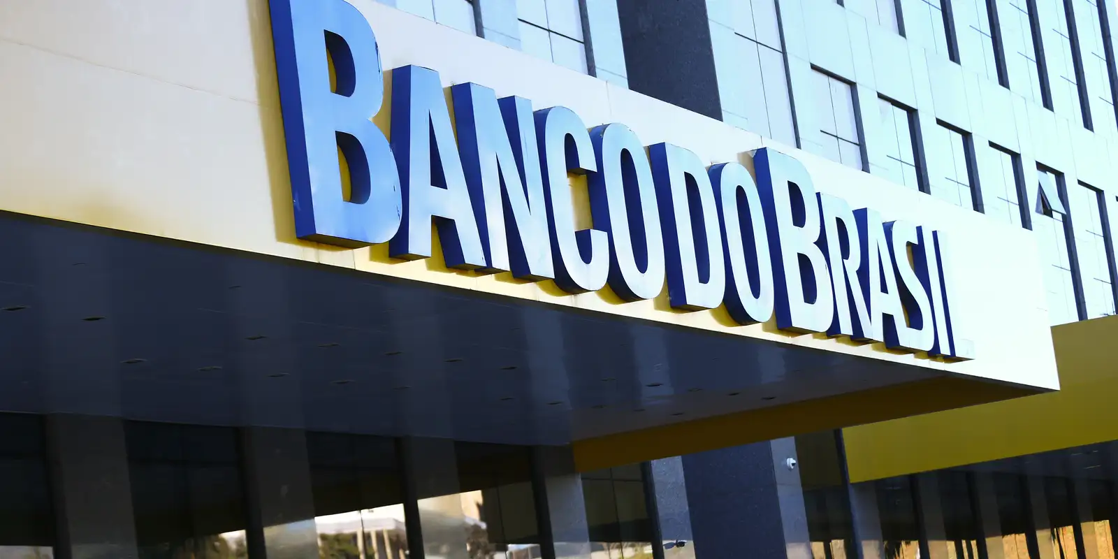 Banco do Brasil tem queda de 54% no lucro devido à crise no agronegócio