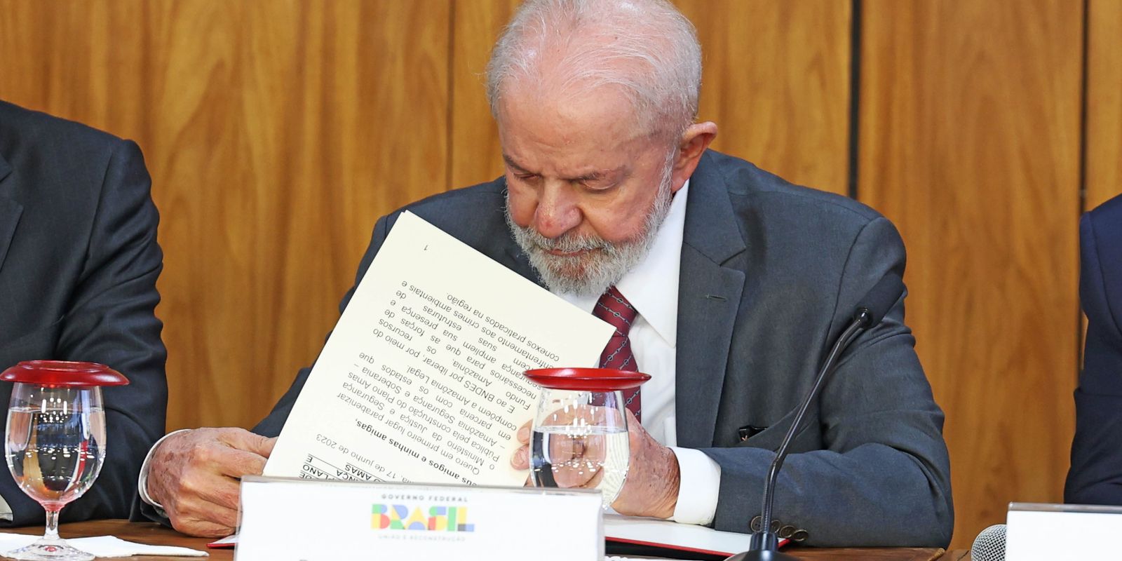 Lula impede que estágio seja contado como experiência profissional