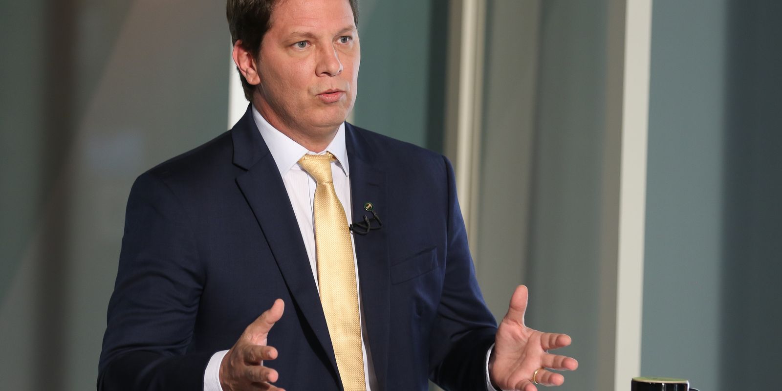 STF não consegue notificar Mário Frias em apuração sobre filme de Bolsonaro