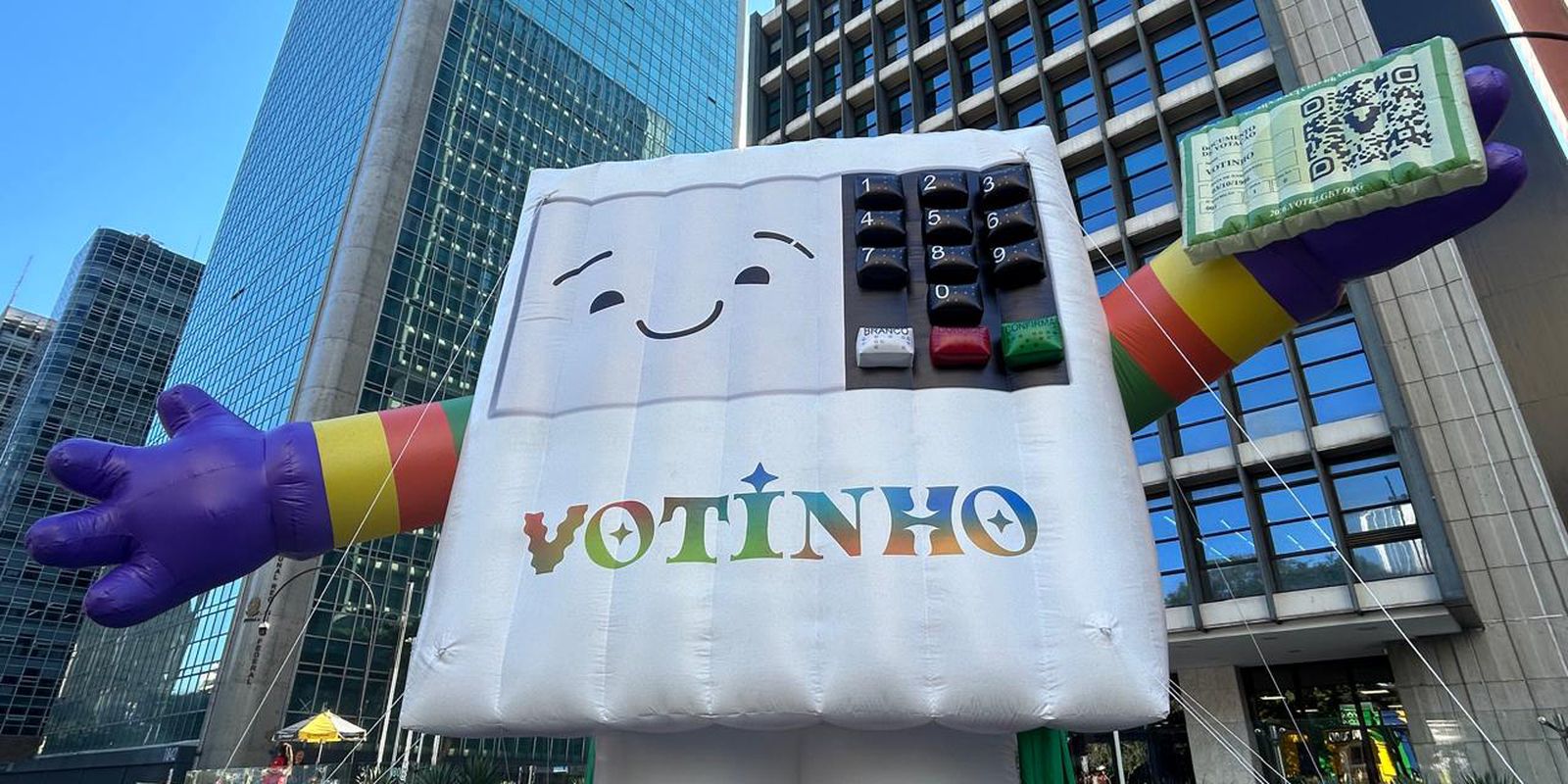 30ª Parada do Orgulho LGBT+ destaca a relevância do voto