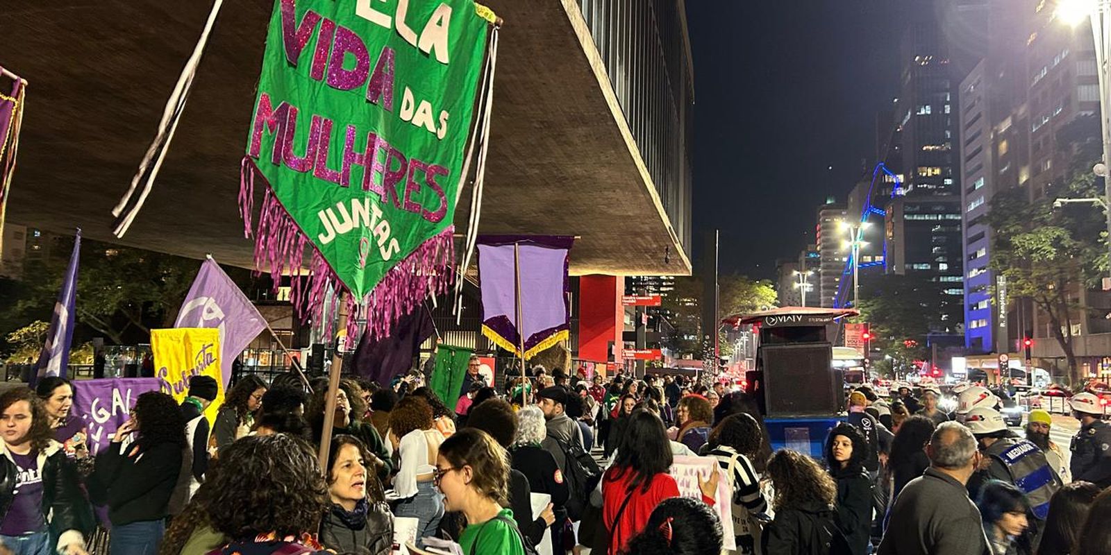 Manifestação em São Paulo defende manutenção de norma sobre aborto legal para vítimas de estupro