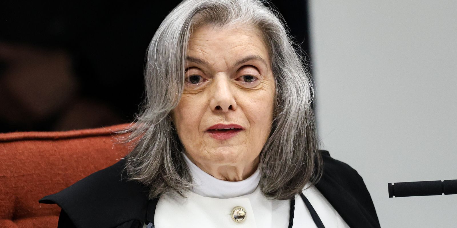 Cármen Lúcia defende que o Judiciário priorize credibilidade sobre popularidade