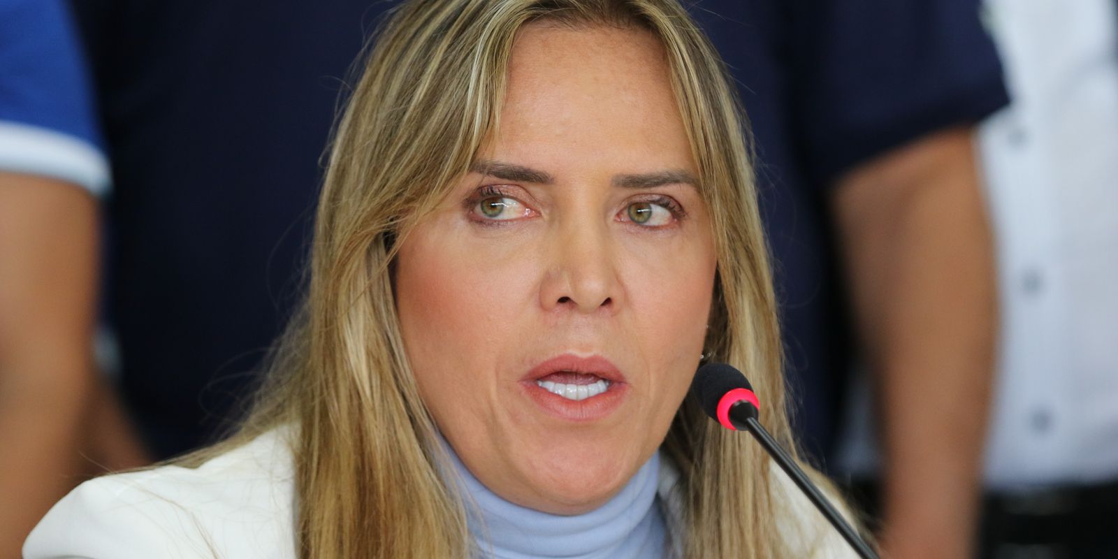 Governadora do DF é liberada após tratamento de pneumotórax