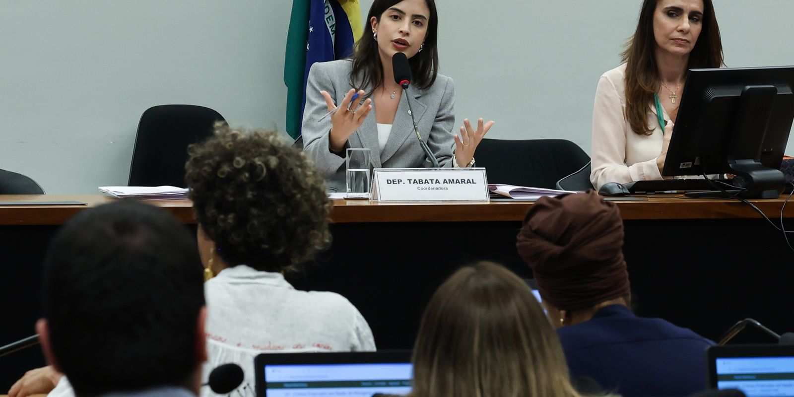 Proposta de criminalização da misoginia avança na Câmara dos Deputados