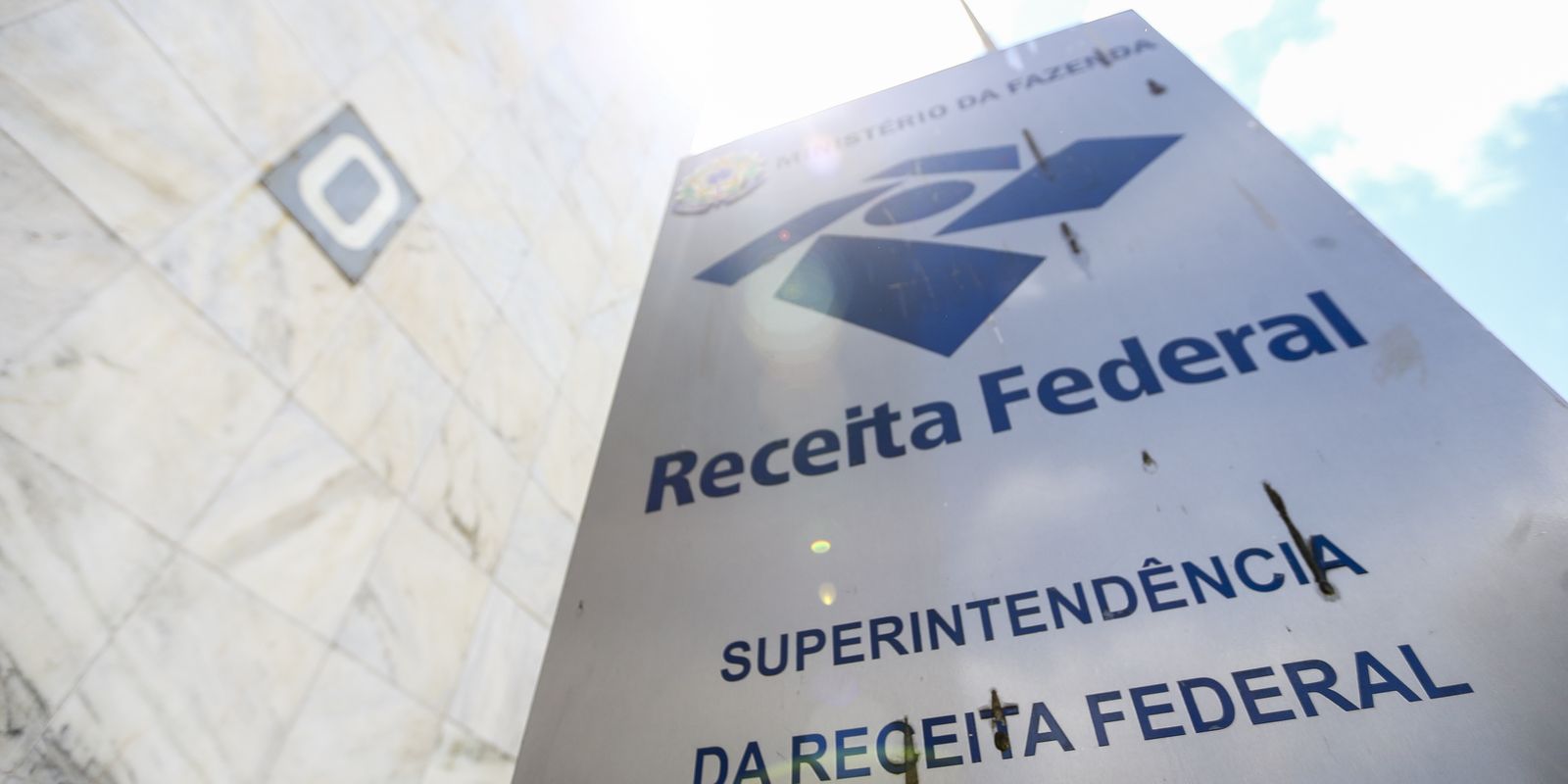 A Receita Federal libera lote especial de restituição automática do Imposto de Renda em julho