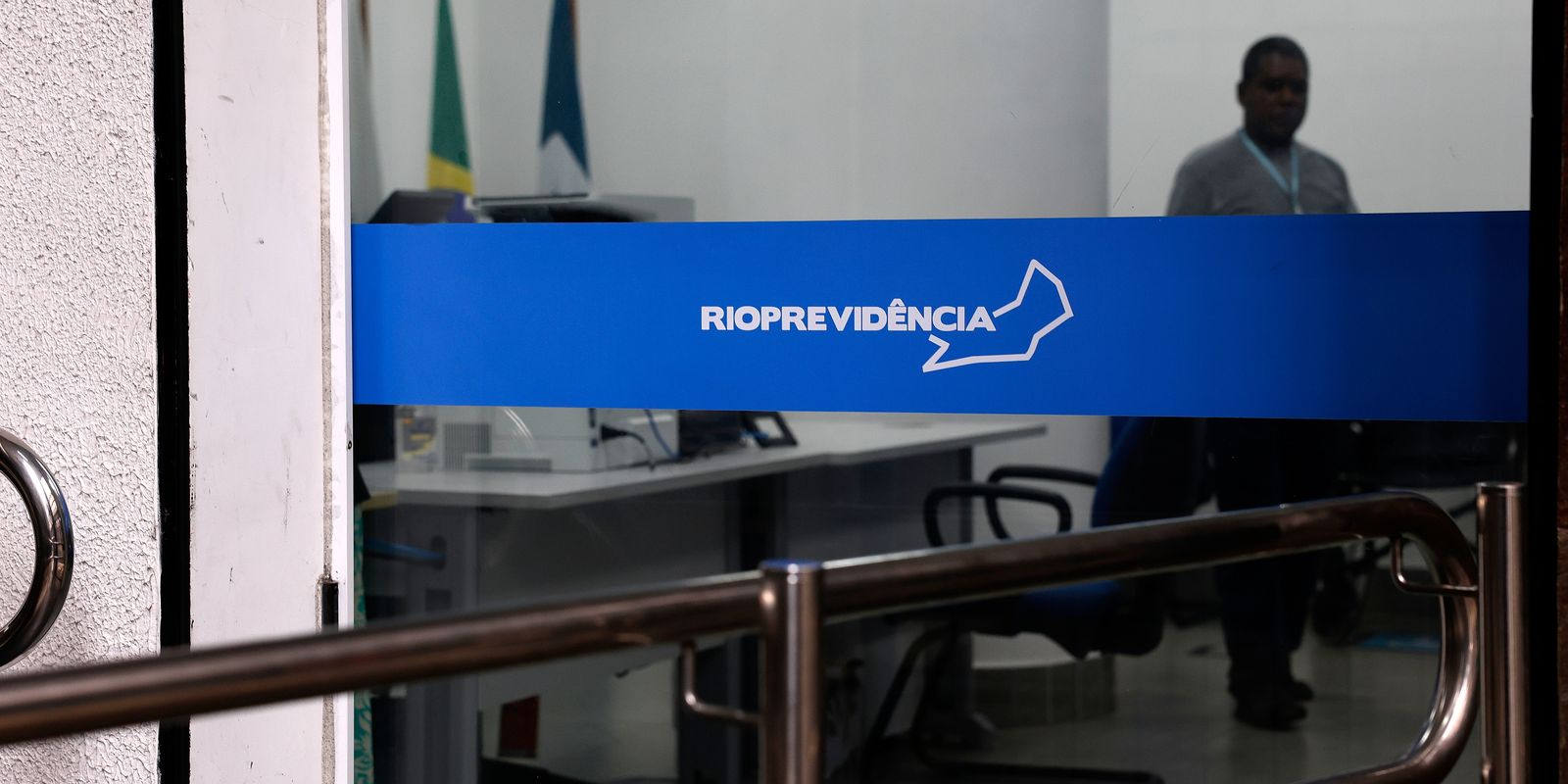 Rioprevidência realoca fundos de custeio para pagamento de aposentadorias