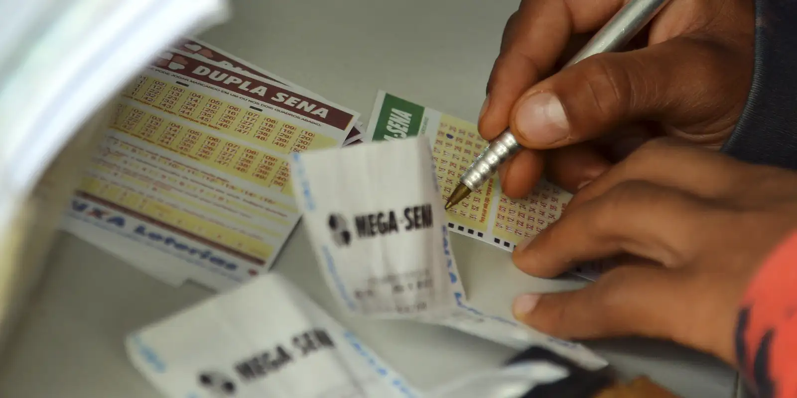 Mega-Sena acumula e prêmio estimado sobe para R$ 45 milhões