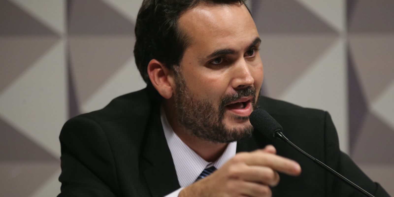 Governo descarta retomar subsídio ao diesel de R$ 0,35 após alta do petróleo