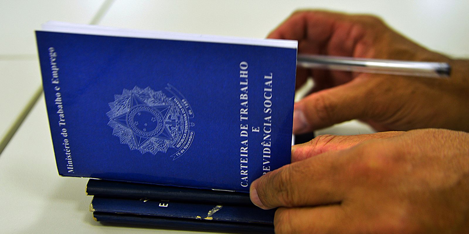 Brasil registra desaceleração na criação de empregos formais em julho, mostra Caged