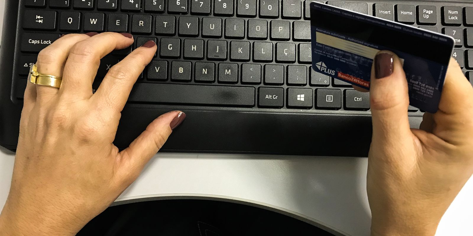Governo regulamenta uso de comércio eletrônico nas compras públicas