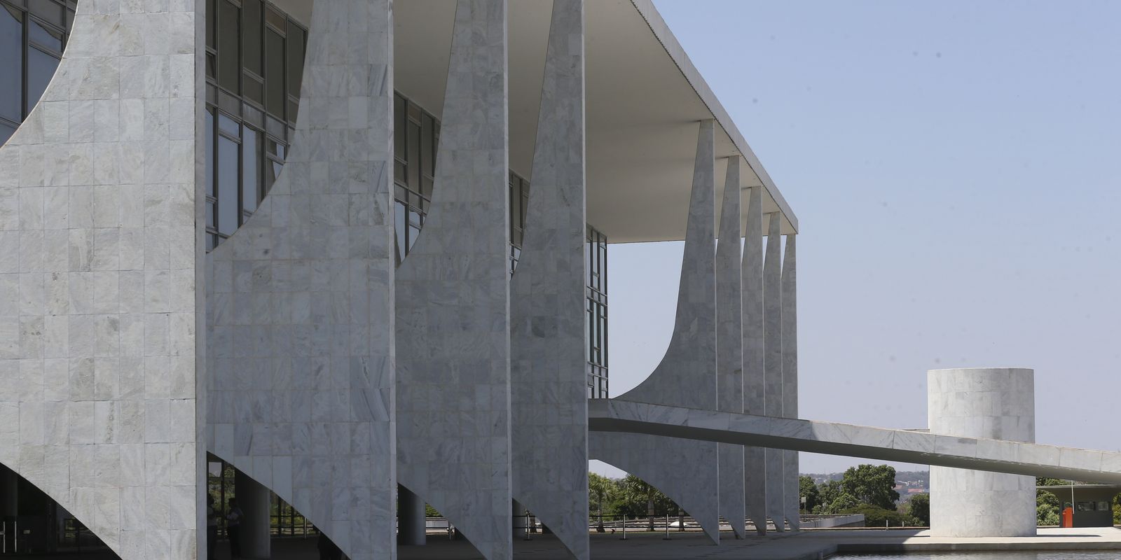 Entenda as atribuições do presidente e do vice-presidente da República no Brasil