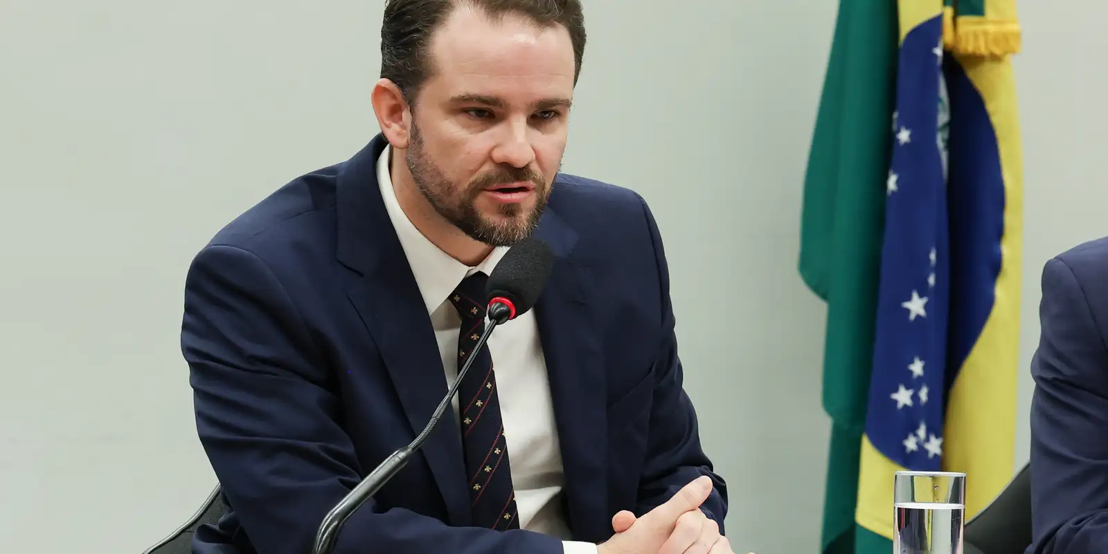 Fazenda autoriza R$ 12,9 bilhões em empréstimo com aval da União