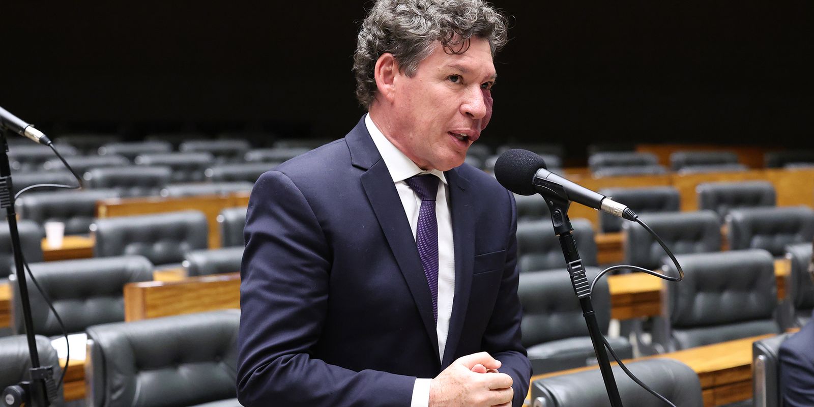 Reginaldo Lopes presidirá comissão da MP que extingue a taxa das blusinhas