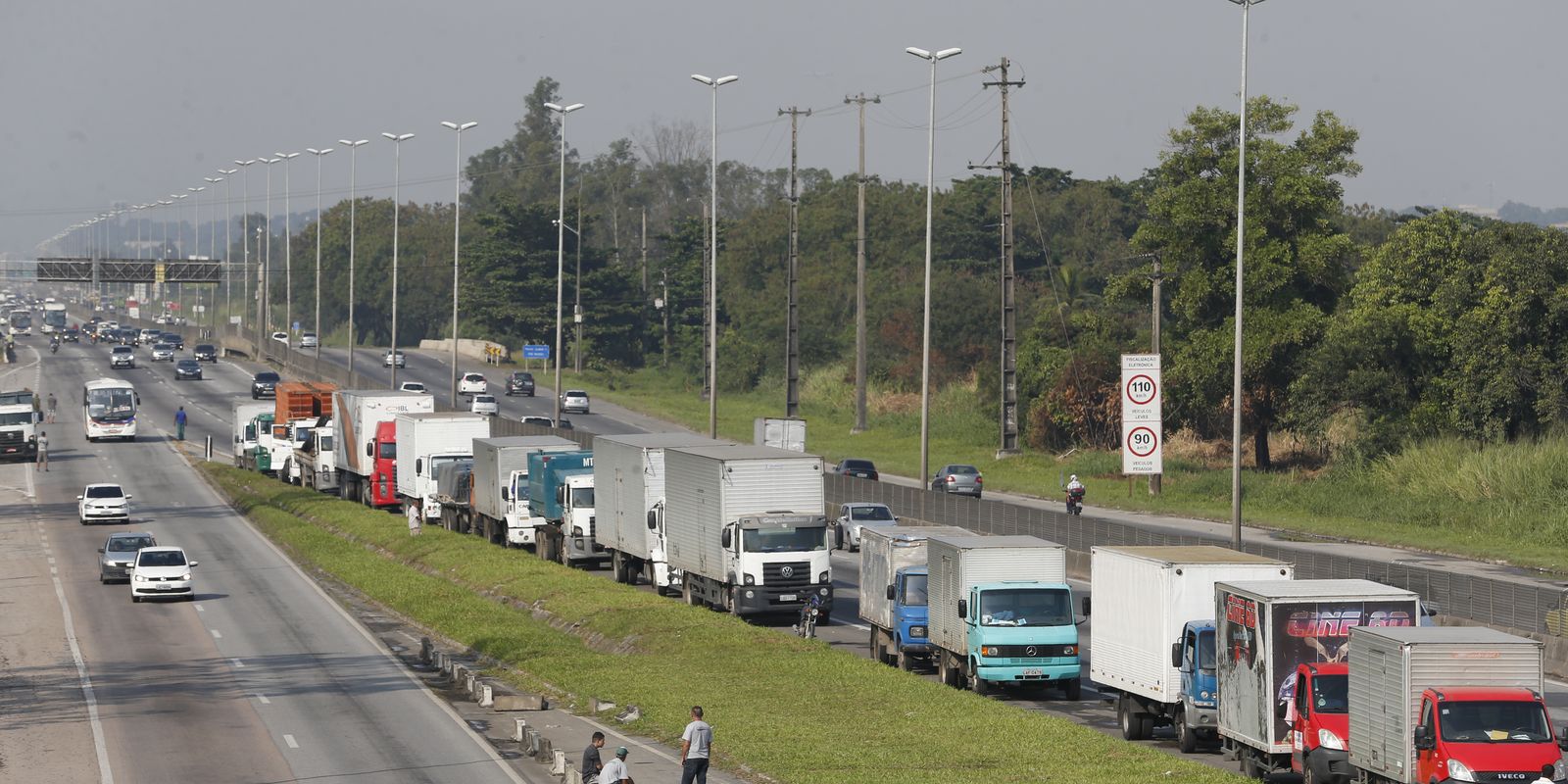 Nova lei sancionada garante pagamento do piso mínimo do frete no transporte