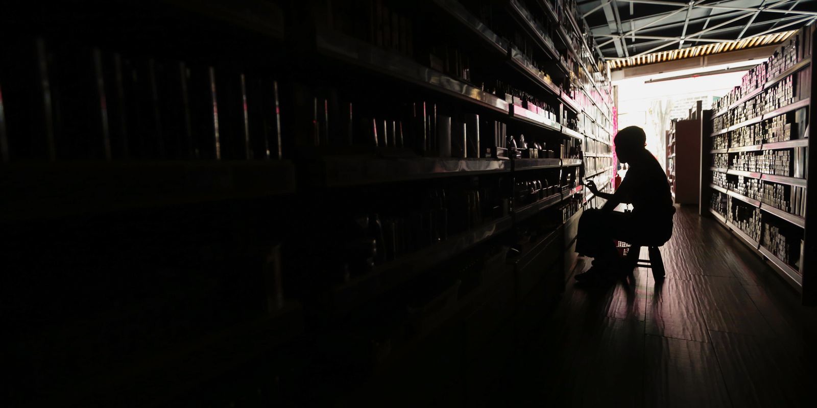 Procon-RJ orienta sobre o ressarcimento de danos por falta de luz
