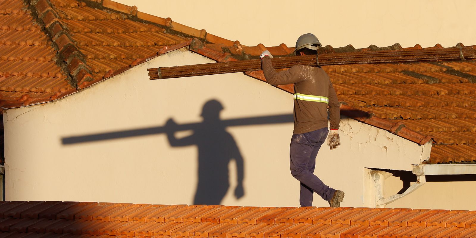 Governo prevê R$ 133,8 bilhões para investimentos no Orçamento de 2027