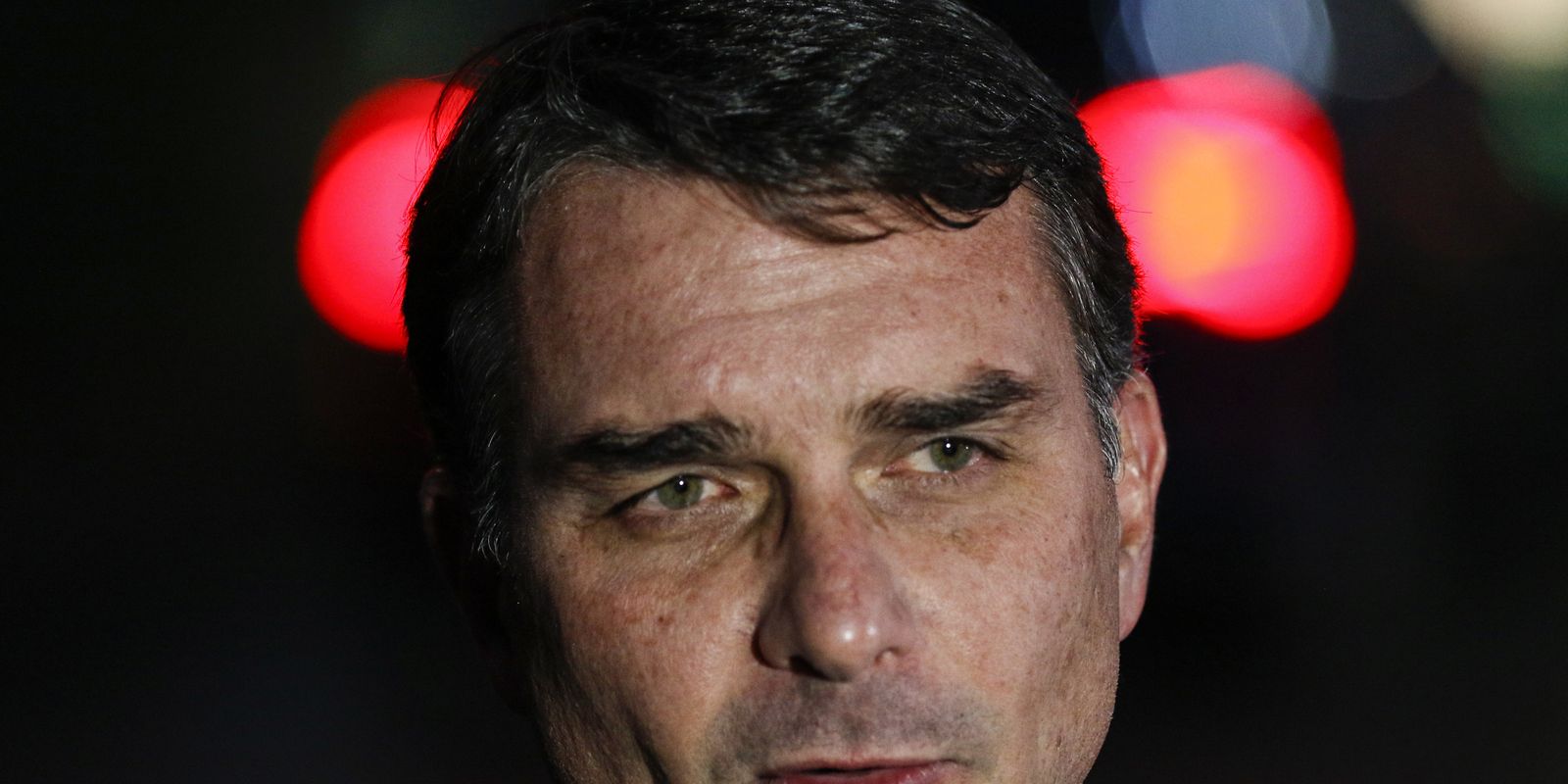 PF detalha cobranças de Flávio Bolsonaro sobre financiamento do filme Dark Horse