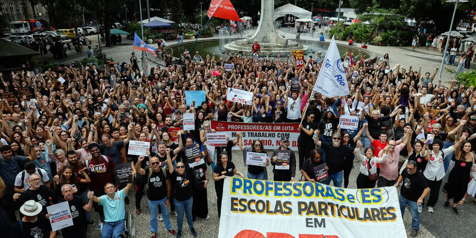 Greve dos professores professores particulares no Rio de Janeiro paralisa atividades por 24 horas