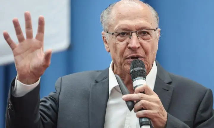 Alckmin projeta diálogo e 