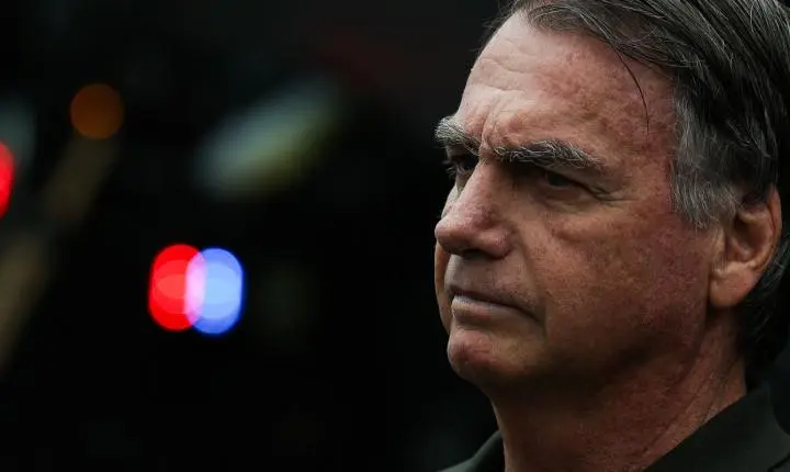 Jair Bolsonaro pede autorização ao STF para ir a consulta odontológica com a nora