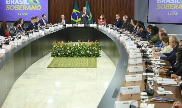 Brasil busca diversificar parcerias comerciais para mitigar efeitos de políticas externas
