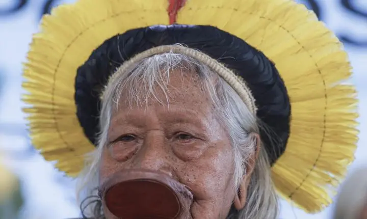 Cacique Raoni mostra melhora discreta, mas segue na UTI em Sinop (MT)