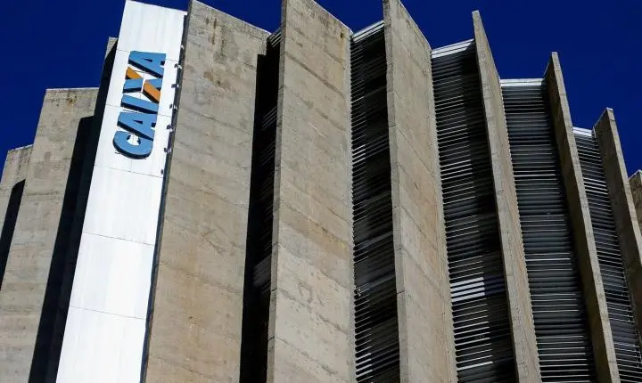 Clientes já podem contratar a nova opção de Pix parcelado da Caixa