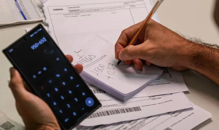 Déficit do governo em março é o maior da história para o mês, impulsionado por precatórios