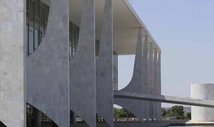 Entenda as atribuições do presidente e do vice-presidente da República no Brasil
