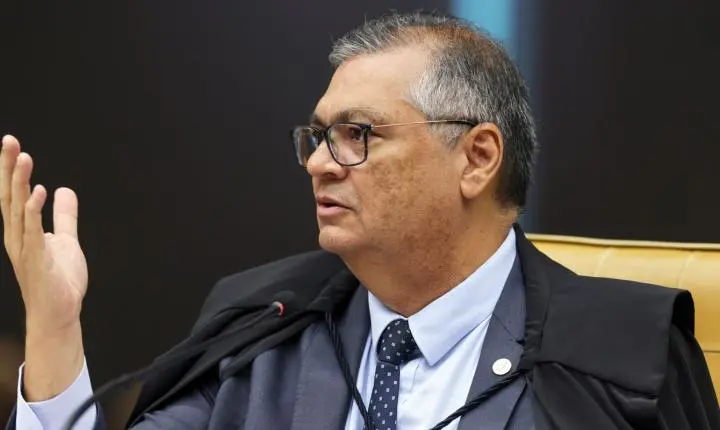 Dino retira sigilo de apuração sobre desvio de emendas parlamentares em filme