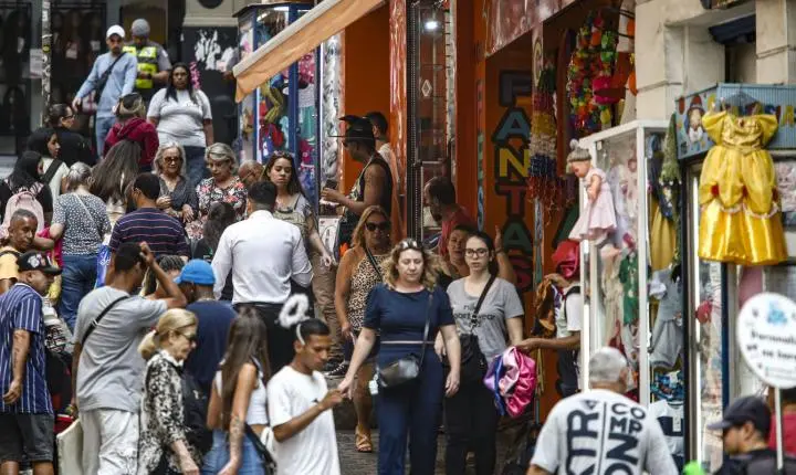 FecomercioSP projeta expansão de 3% no comércio para o dia das mães em SP