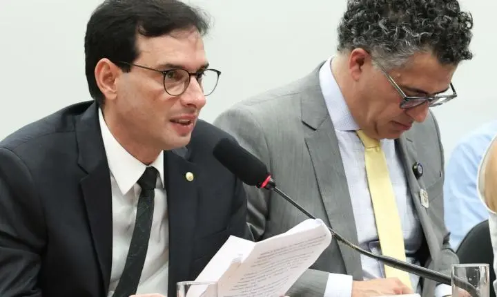 Relator sugere fim da escala 6x1 com um dia de descanso preferencialmente aos domingos