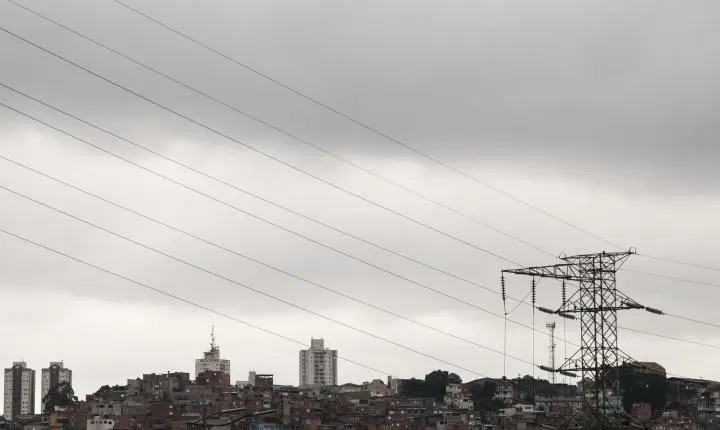 Sudeste e Norte terão fim de semana com temporais e chuvas intensas