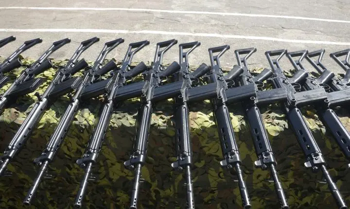Governo do RJ determina o recadastramento de armas de uso restrito da polícia