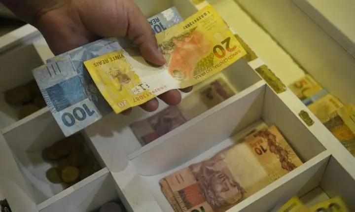 Inflação para correção salarial acumula 4,11% em 12 meses