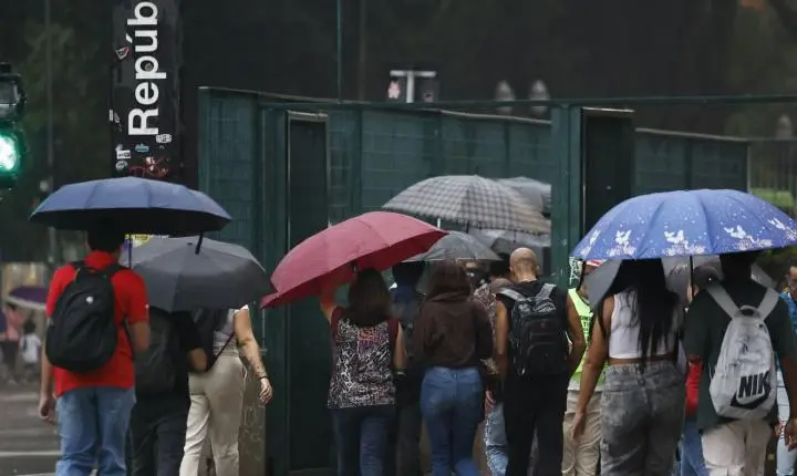 Inmet alerta para chuvas em diversas partes do Brasil