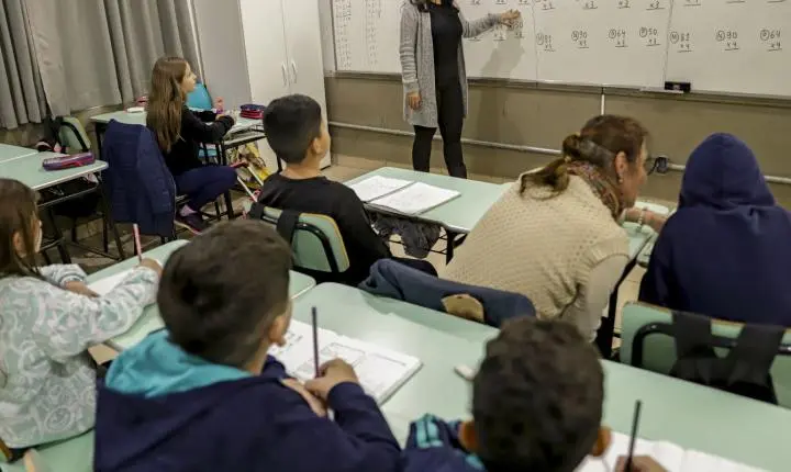 Prazo para inscrições em formação de professores de matemática encerra em 15 de maio
