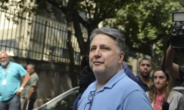 Justiça determina a suspensão dos direitos políticos de Garotinho por oito anos