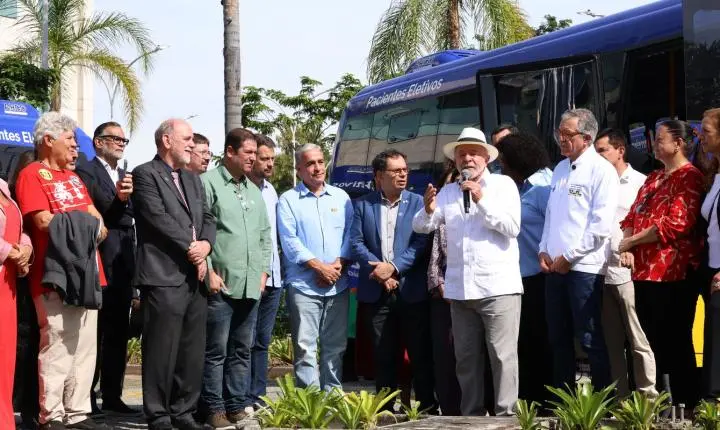 Lula exige que governador do Rio de Janeiro atue contra milicianos