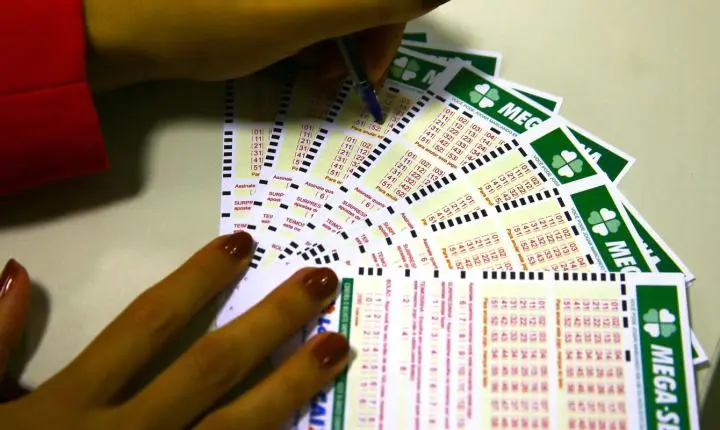 Mega 30 anos sorteia prêmio especial de R$ 320 milhões; veja a transmissão